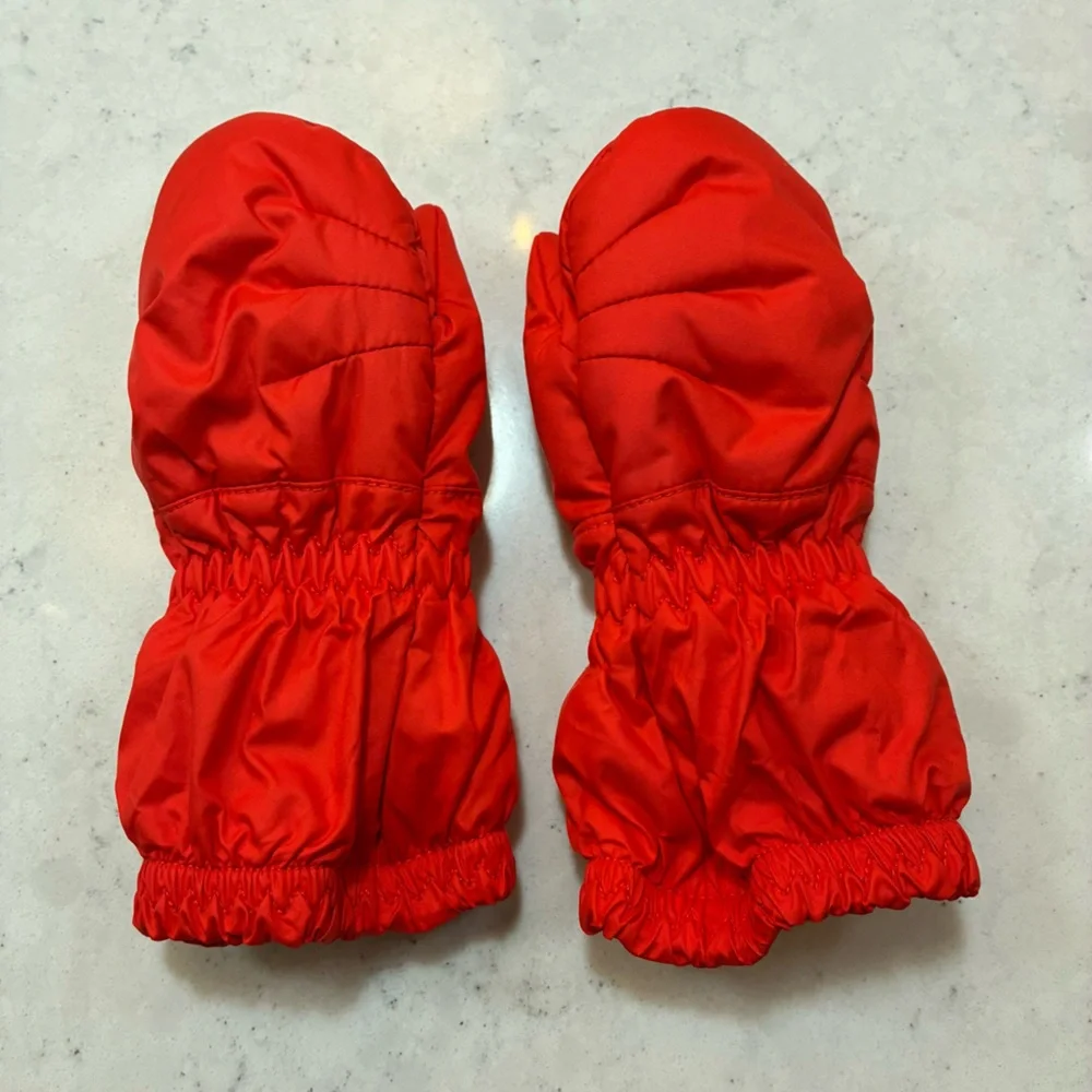 Patagonia Baby Puff Mittens in Catalan Coral